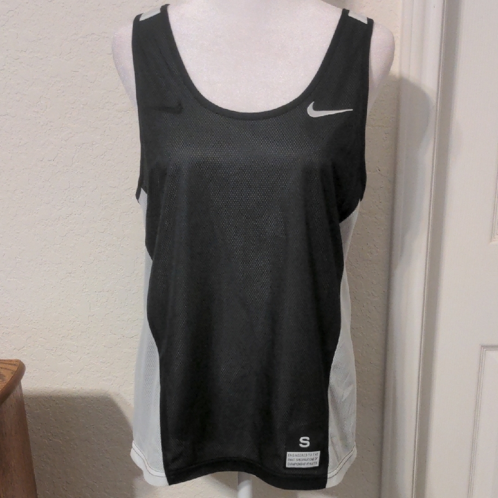 Nike Women's Racerback Black& White Workout Exercise Mesh Top. Size S